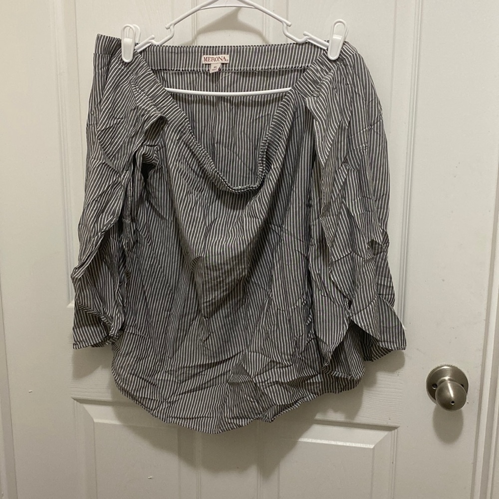 Off the shoulder split sleeves top